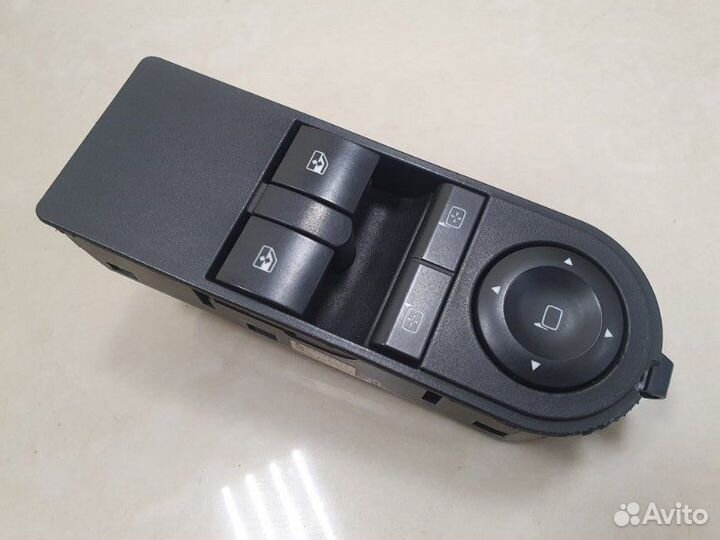 Блок управления стеклоподъемниками Opel Astra Gtc