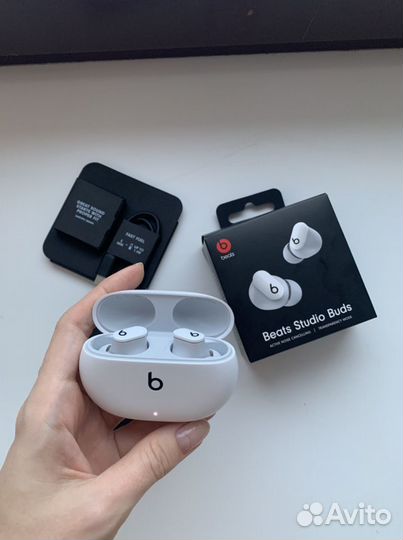 Беспроводные наушники Apple Beats Studio Buds