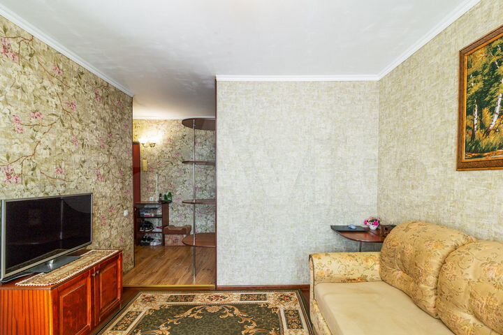 2-к. квартира, 50 м², 6/10 эт.