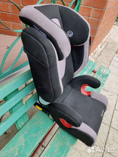 Детское автокресло