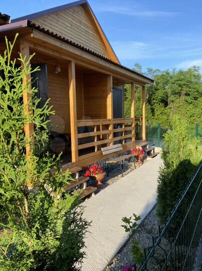 Дом 18 м² на участке 10 сот.