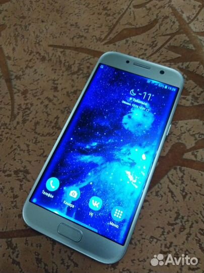 Смартфон Samsung Galaxy A5(2017)