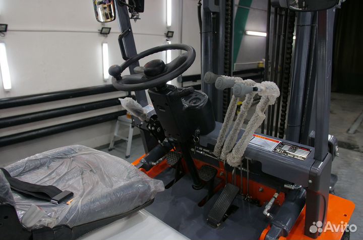 Вилочный погрузчик Heli CPCD30, 2023