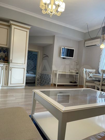 2-к. апартаменты, 42 м², 1/3 эт.