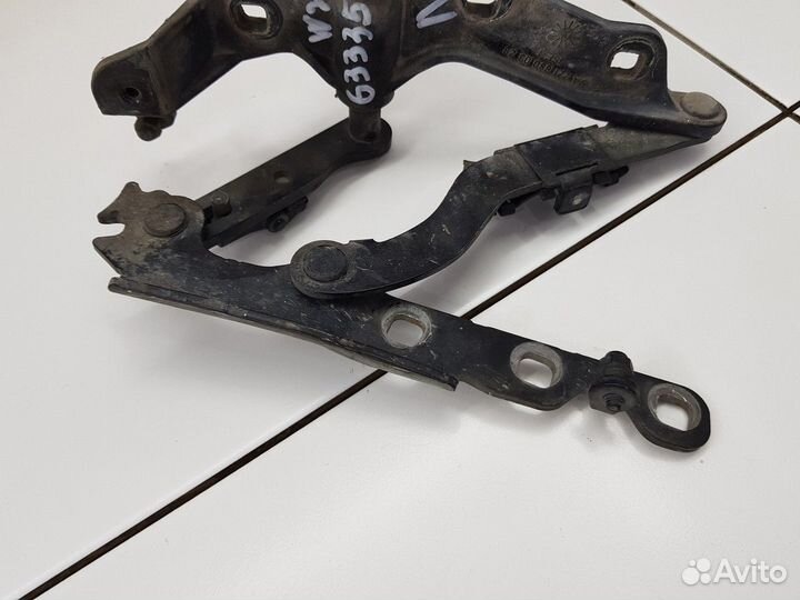 Петля капота левая (Mercedes-Benz S-class)