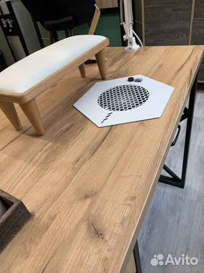 Аренда места мастера маникюра