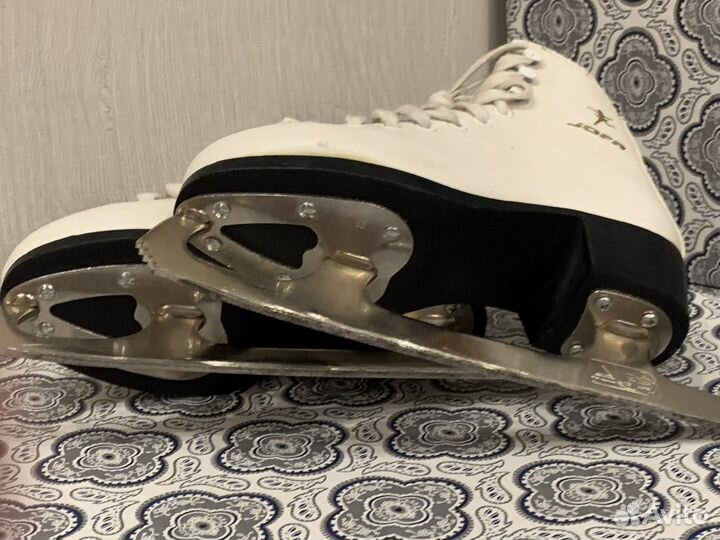 Коньки фигурные jofa р. 31