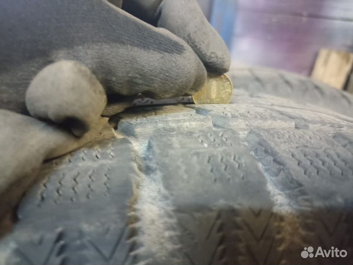 Toyo Observe GSi-5 235/65 R17