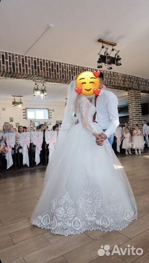 Свадебное платье