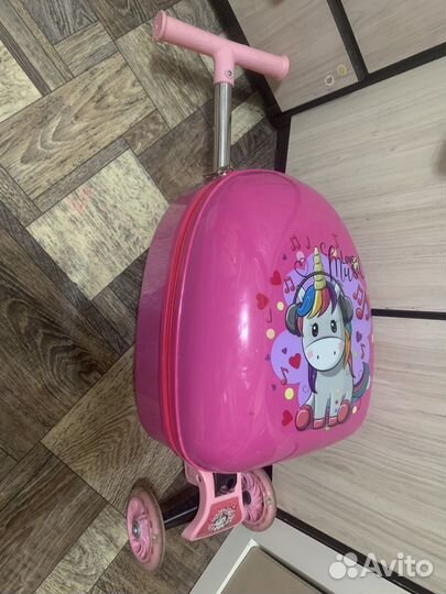 Чемодан самокат