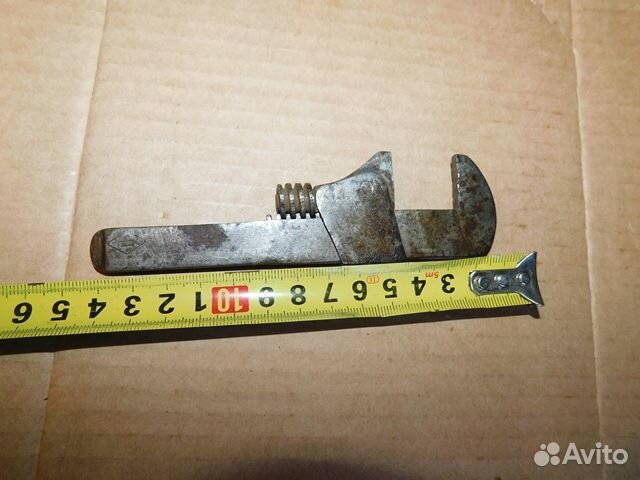 Старинный, миниатюрный, разводной ключ возможно