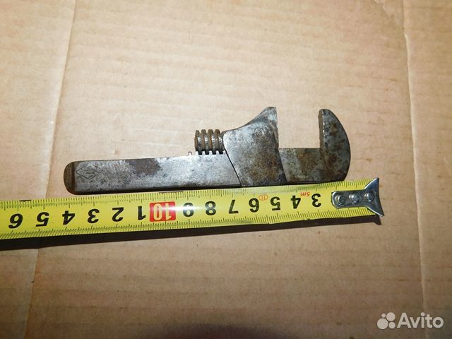 Старинный, миниатюрный, разводной ключ возможно