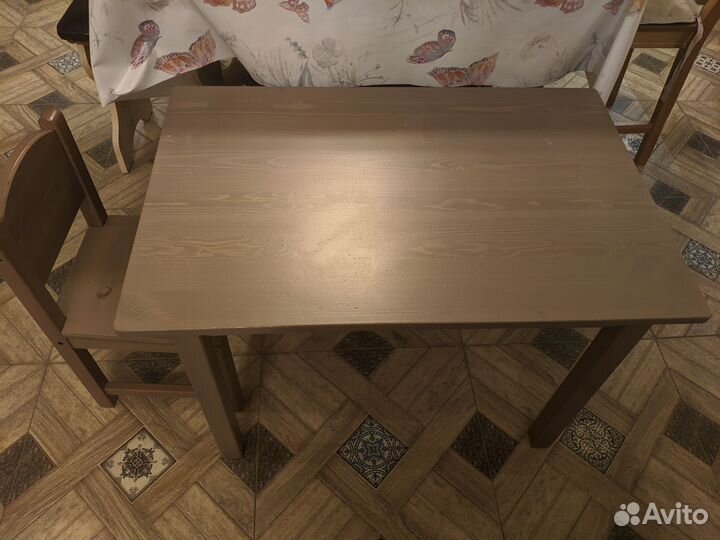 Детский стол и стул IKEA сундвик