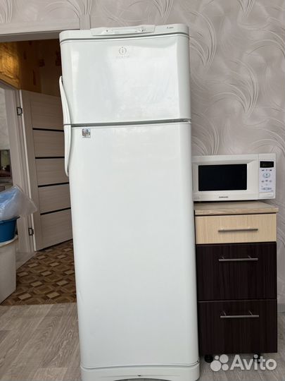 Холодильник