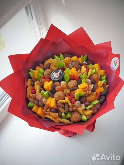 Съедобный букет из сухофруктов