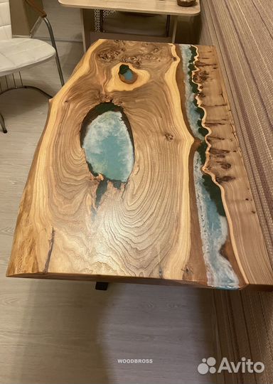 Стол из Эпоксидной смолы и слэба от производителя