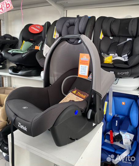 Детское автомобильное кресло zlatek 