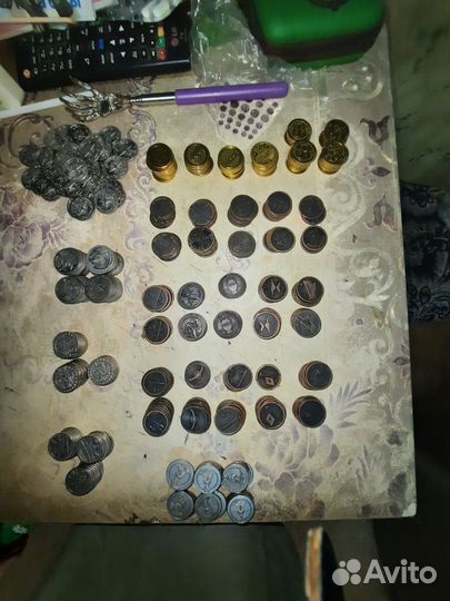 Монеты из магазина пятерка