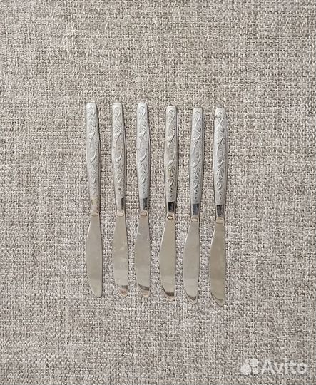 Набор столовых ножей