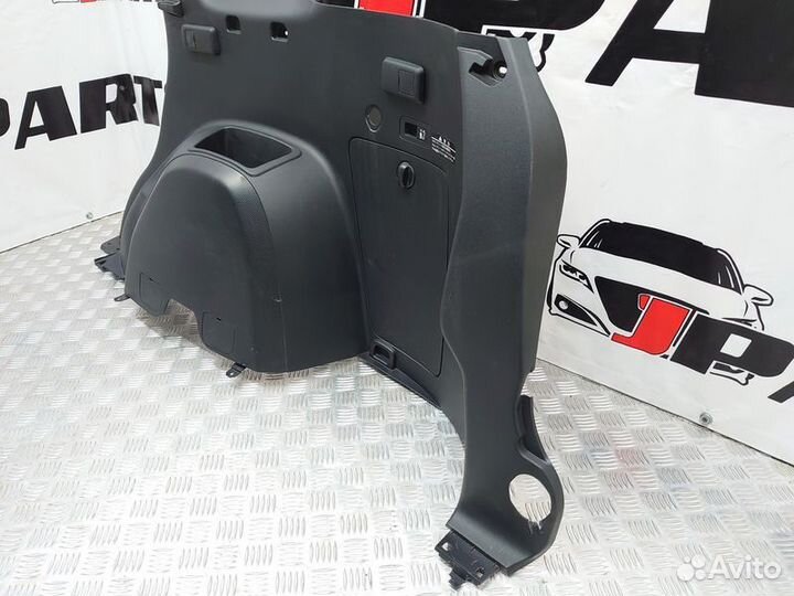 Обшивка багажника Mitsubishi Outlander II (2005—20