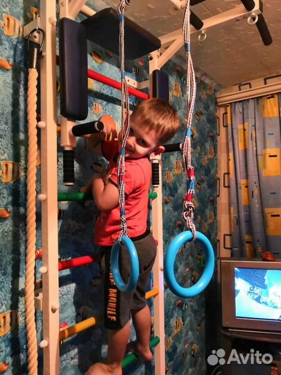 Шведская стенка с турником