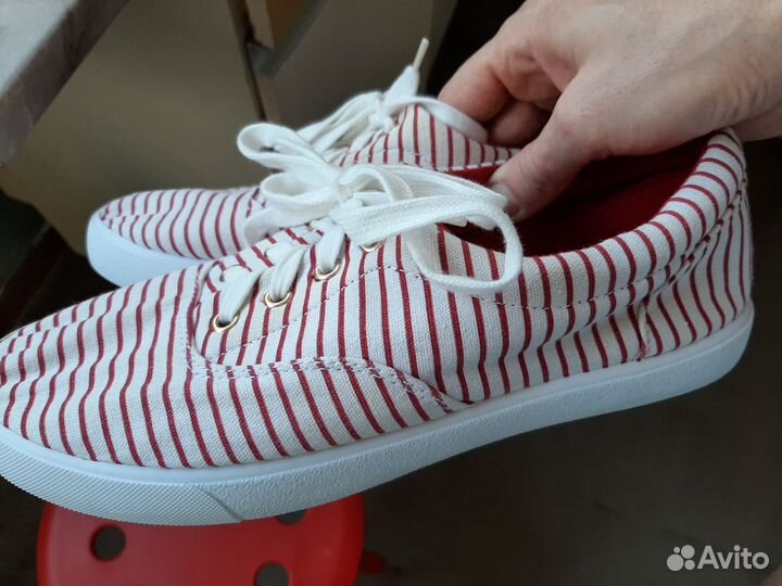 Кеды новые женские 41р
