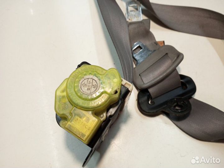 Ремень безопасности задний левый Mazda Premacy