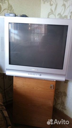 Продается телевизор samsung