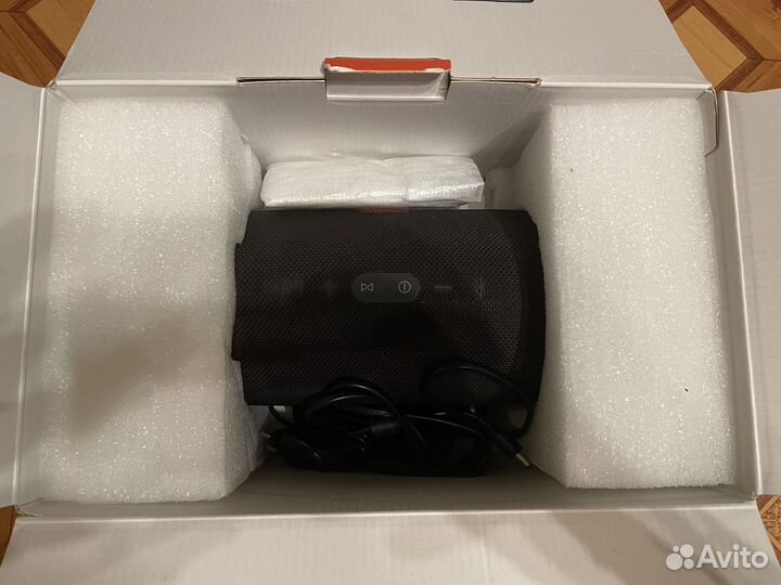 Колонка JBL extreme