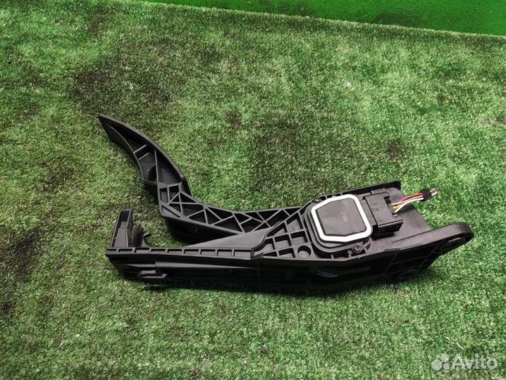 Педаль газа электронная Mercedes Benz ML W164 2007