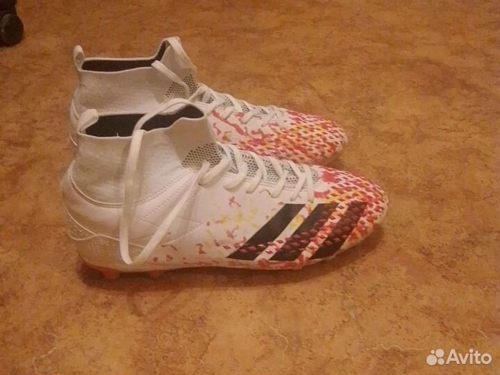 Футбольные бутсы 42 размер adidas predator