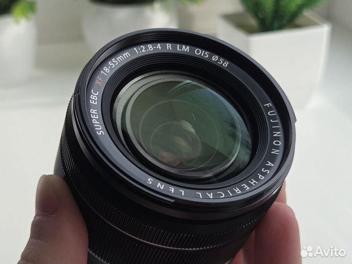 Fujifilm XF 18-55mm f/2.8-4 R LM OIS (Fujinon)