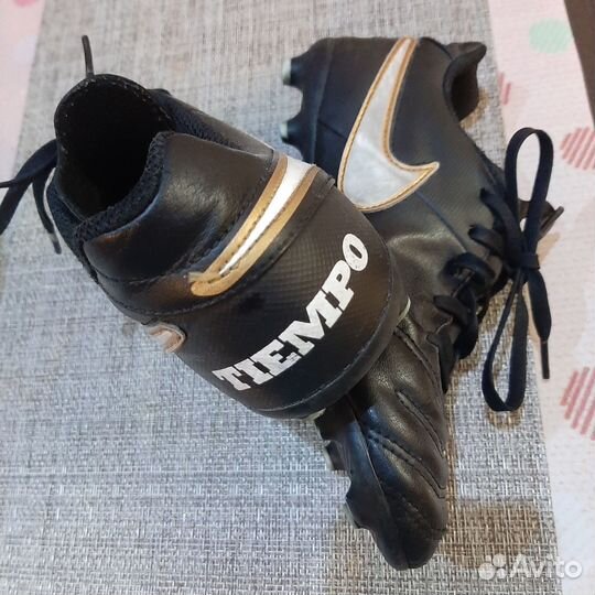 Детские футбольные бутсы Nike Tiempo,35 размер