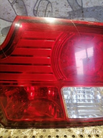 Фонарь задний правый SsangYong Kyron