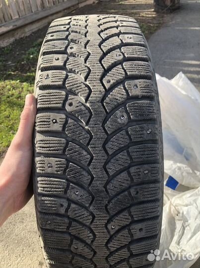 Bridgestone Blizzak Spike-01 185/65 R15