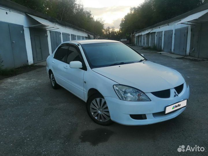 Mitsubishi Lancer 1.6 AT, 2003, 350 000 км