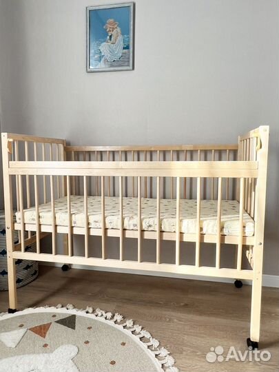 Детская кроватка