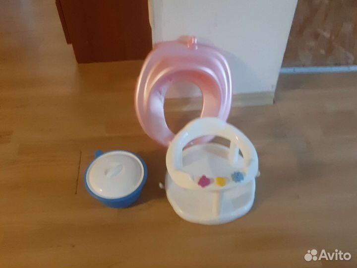 Коляска и игрушки