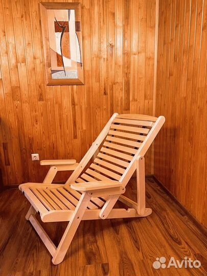 Шезлонг с подлокотниками Липа
