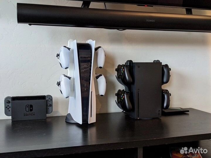 Подставки, вешалки, держатели под Playstation 5