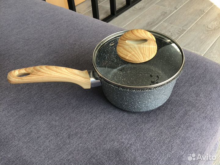 Ковшик тефлоновый новый