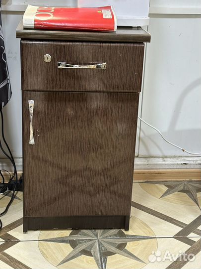 Тумба выкатная