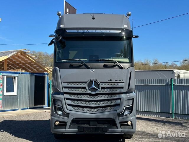 Mercedes-Benz Actros, 2023