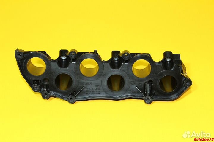 Audi Q7 4M Фланец впускного коллектора левый