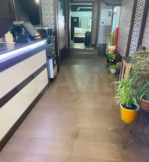 Здание, 418 м²