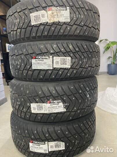 Yokohama IceGuard Stud IG65 255/50 R19 107T