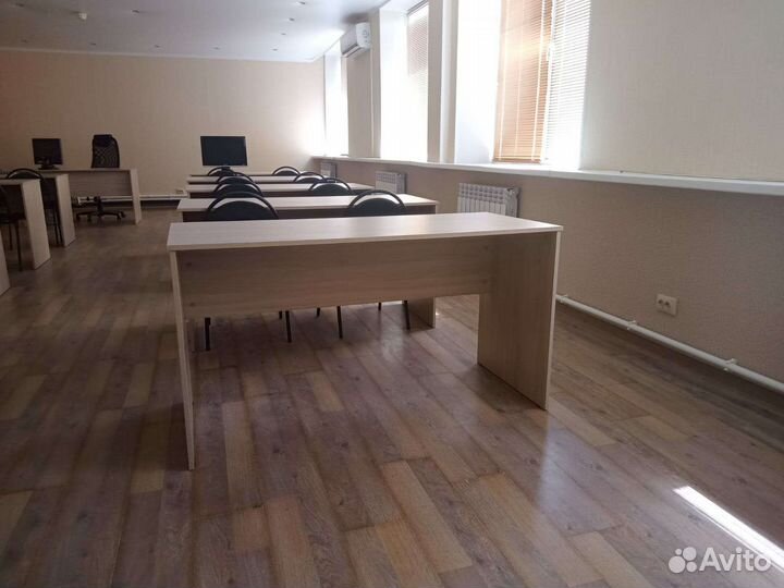 Письменный стол из массива дерева бу