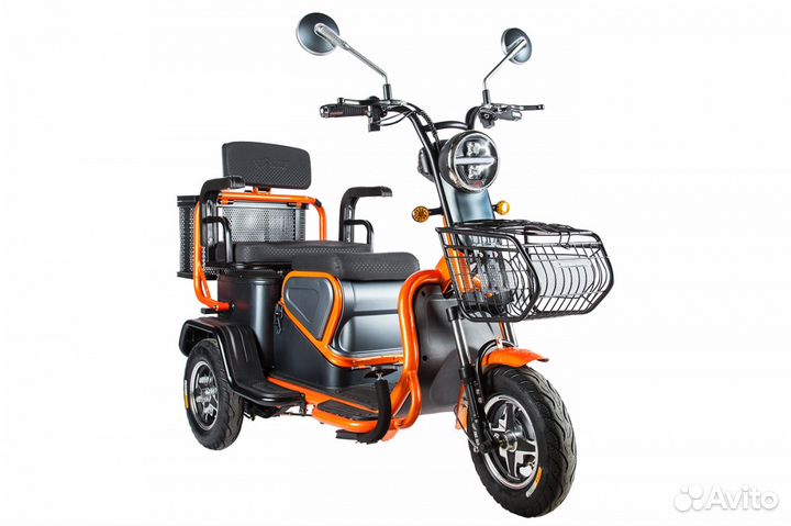 Электрический скутер трехколесный