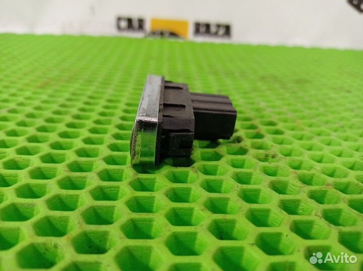 Кнопка аварийной сигнализации