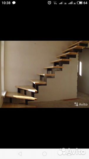 Металлическая лестница